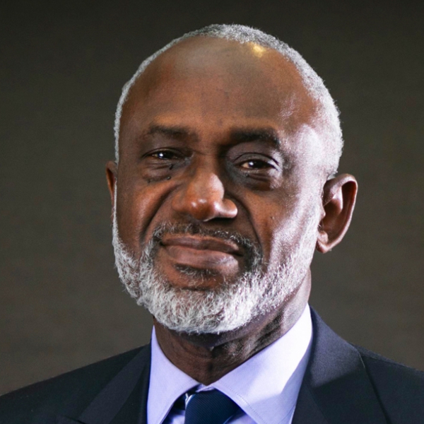 Robert Kwesi Mills 